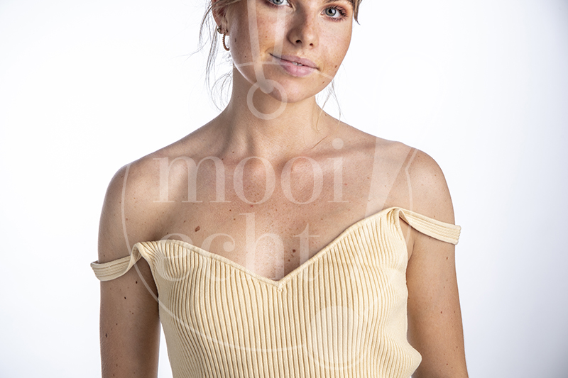 Fotoshoot plaatsing tatoeages op lichaamsdelen 2