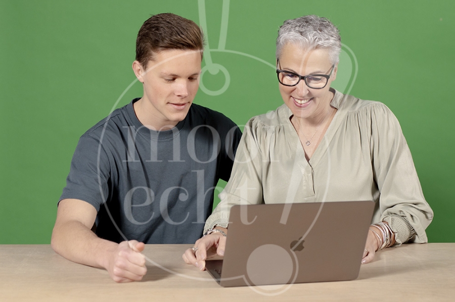 Fotoshoot voor refurbished telefoons en laptops 3